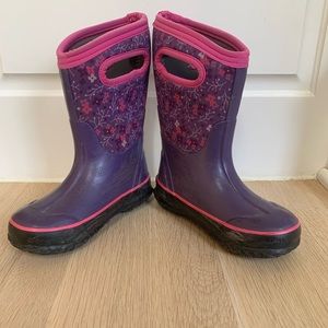 USED: Kids BOGS rain boots classic flower size 12